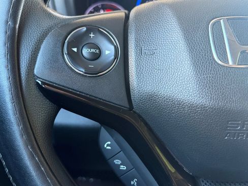 Used 2019 Honda HR-V LX image 27