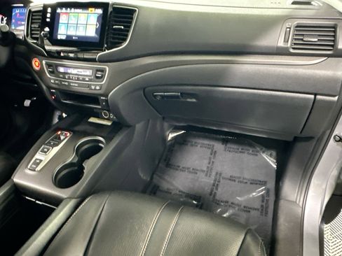 Used 2022 Honda Passport TrailSport image 35