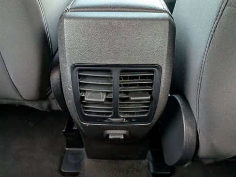 Used 2019 Ford Escape SE image 33