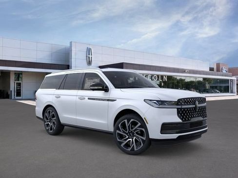 New 2026 Lincoln Navigator Black Label AWD/4WD image 7