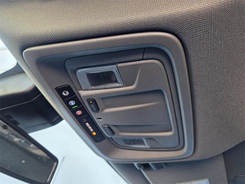 Used 2023 Chevrolet Silverado 2500 Custom w/ Custom Value Package image 22