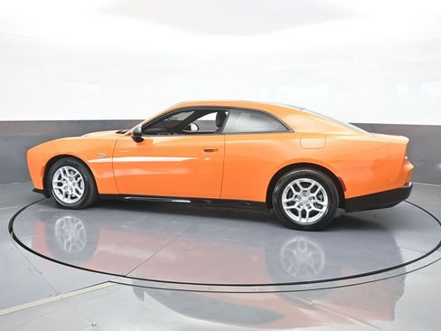Used 2025 Dodge Charger R/T w/ Sun & Sound Package image 3