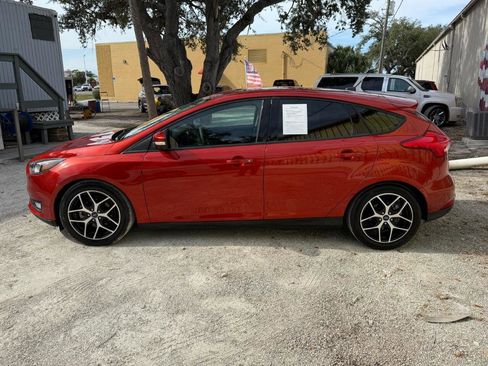 Used 2018 Ford Focus SEL image 6