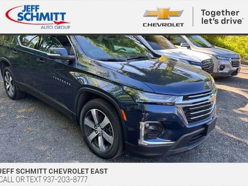 Used 2023 Chevrolet Traverse LT w/ LT Premium Package AWD/4WD image 1
