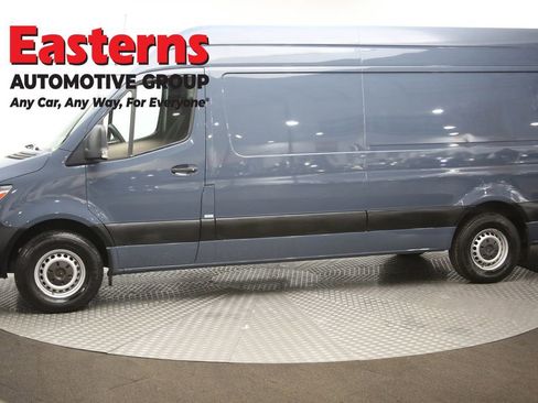 Used 2019 Mercedes-Benz Sprinter 170 image 55