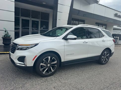Certified 2022 Chevrolet Equinox Premier FWD image 2