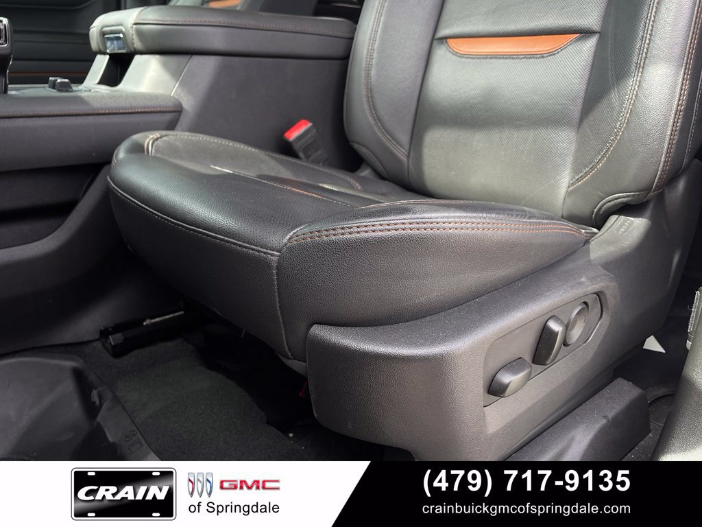 Used 2025 GMC Sierra 1500 AT4 w/ AT4 Premium Package AWD/4WD image 23