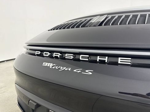 Certified 2023 Porsche 911 Targa 4S AWD/4WD image 18