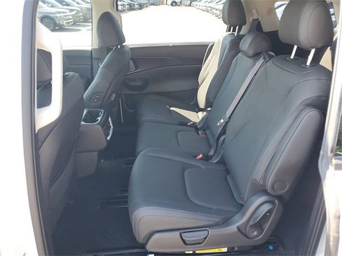 New 2026 Kia Carnival SX Prestige image 16