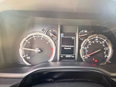 Used 2023 Toyota 4Runner TRD Off-Road AWD/4WD image 5