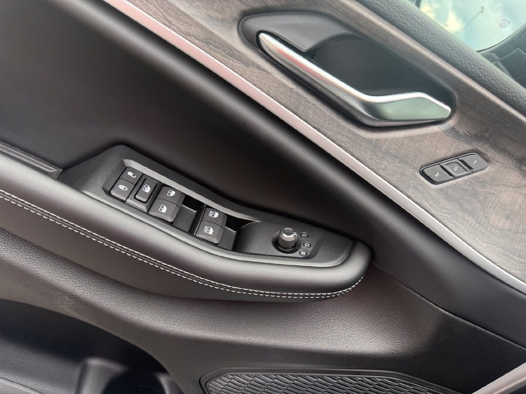 New 2026 Jeep Grand Cherokee Limited w/ Limited Altitude Package AWD/4WD image 6