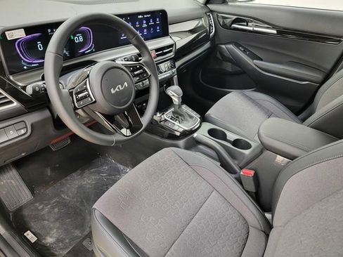 New 2026 Kia Seltos S image 14