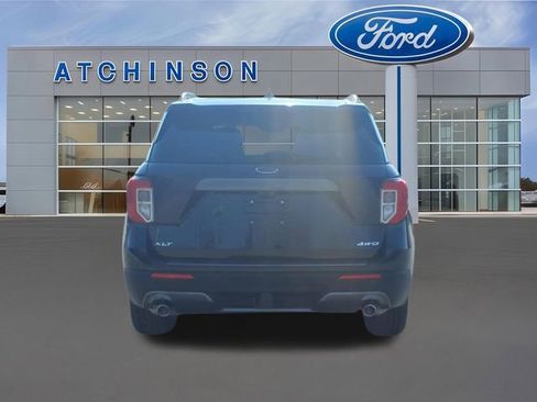 Certified 2022 Ford Explorer XLT w/ Equipment Group 202A AWD/4WD image 7