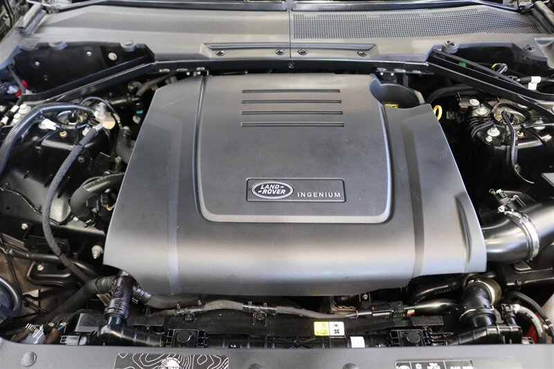 Used 2023 Land Rover Defender 110 S AWD/4WD image 18