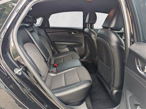 Used 2022 Kia Forte GT-Line w/ GT-Line Technology Package FWD image 18