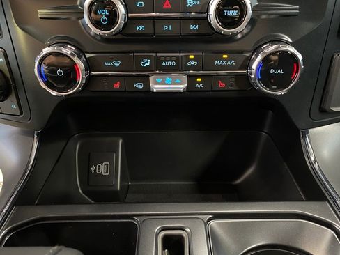 New 2025 Ford F150 XLT w/ Equipment Group 302A MID image 31