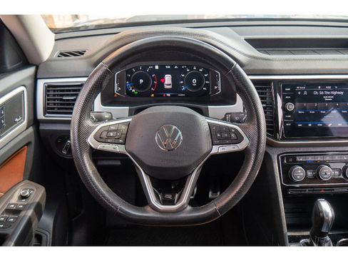 Used 2023 Volkswagen Atlas SEL Premium AWD/4WD image 24