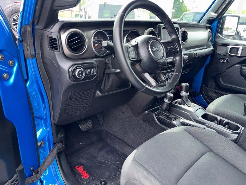 Used 2021 Jeep Gladiator Sport AWD/4WD image 28