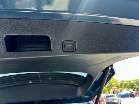 Used 2025 Buick Enclave Preferred FWD image 25