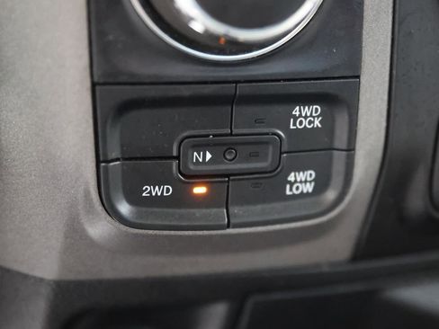 Used 2019 RAM 1500 Express image 18