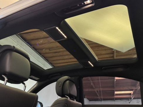 Used 2016 Mercedes-Benz S 550 Sedan image 20