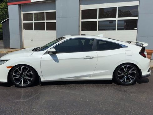 Used 2018 Honda Civic Si image 8