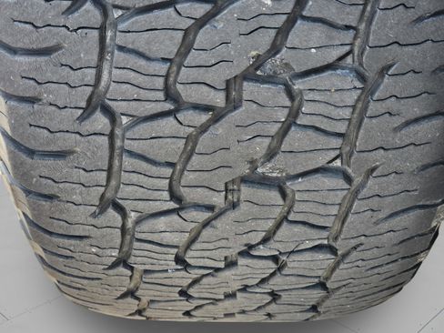 Used 2021 Chevrolet Suburban Z71 w/ Rear Media and Nav Package image 30