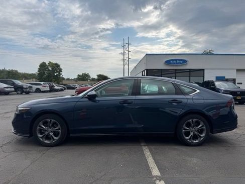Used 2024 Honda Accord EX image 5