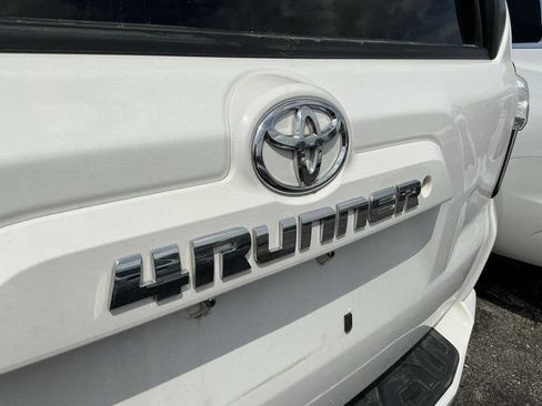 Used 2017 Toyota 4Runner SR5 Premium AWD/4WD image 11