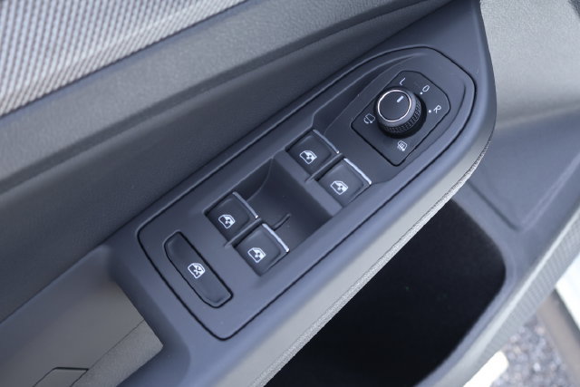 New 2026 Volkswagen GTI SE FWD image 11