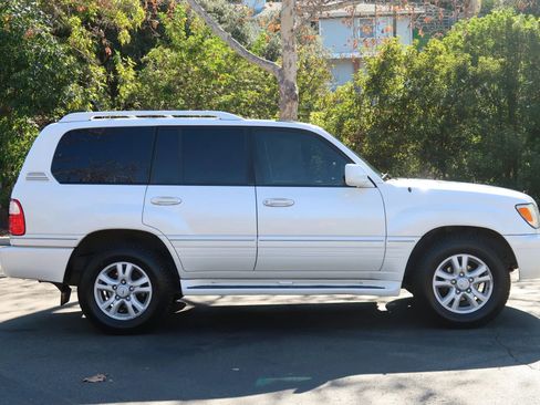 Used 2005 Lexus LX 470 4WD image 9
