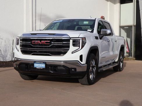 Certified 2022 GMC Sierra 1500 SLT image 3
