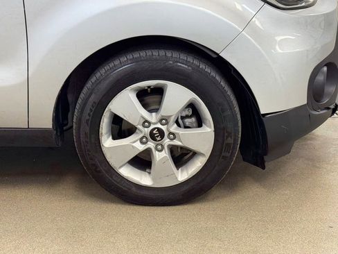 Used 2019 Kia Soul w/ Option Group 020 FWD image 4