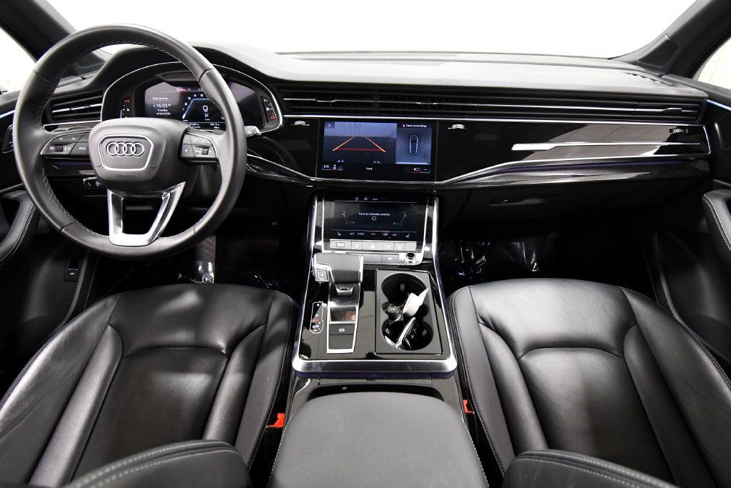 Used 2025 Audi Q7 3.0T Premium Plus AWD/4WD image 3