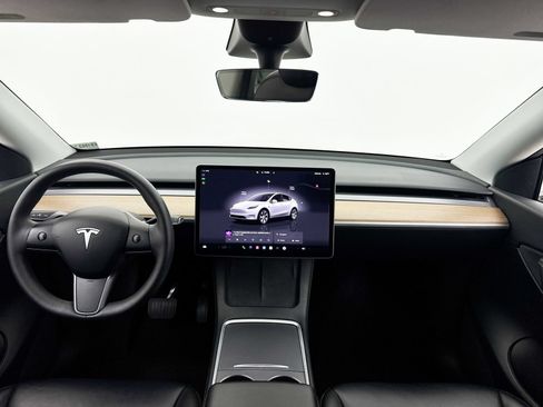 Used 2022 Tesla Model Y Long Range AWD/4WD image 20