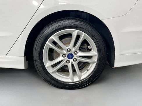 Used 2018 Ford Fusion S FWD image 28