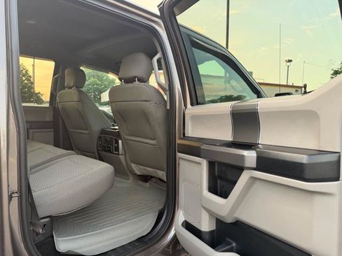 Used 2018 Ford F150 XLT w/ Equipment Group 302A Luxury AWD/4WD image 17