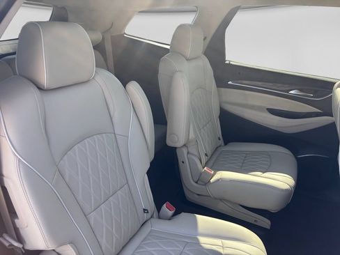 Used 2022 Buick Enclave Avenir FWD image 26