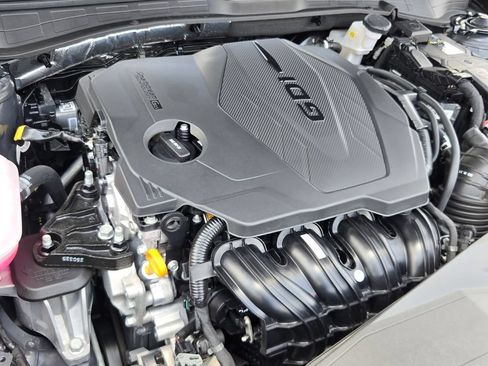 Certified 2025 Hyundai Sonata SE FWD image 16
