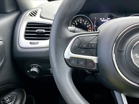 Used 2020 Jeep Compass Sport image 23