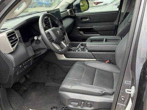 Used 2022 Toyota Tundra Limited AWD/4WD image 11
