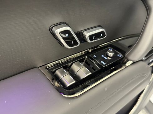 New 2026 Land Rover Range Rover Sport Dynamic SE AWD/4WD image 13