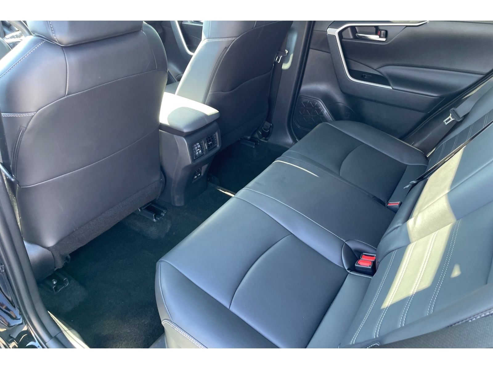 Used 2024 Toyota RAV4 XLE Premium w/ Weather Package AWD/4WD image 13