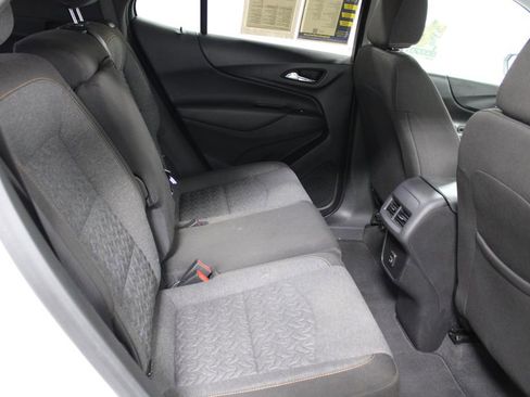 Used 2023 Chevrolet Equinox LT image 28