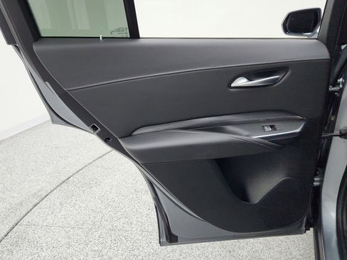 Used 2025 Cadillac XT4 Premium Luxury FWD image 23