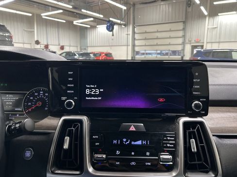Certified 2022 Kia Sorento S image 17