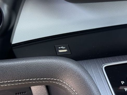 New 2026 Toyota Sienna XLE FWD image 19