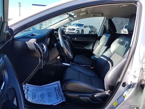 Used 2017 Toyota Corolla SE image 20
