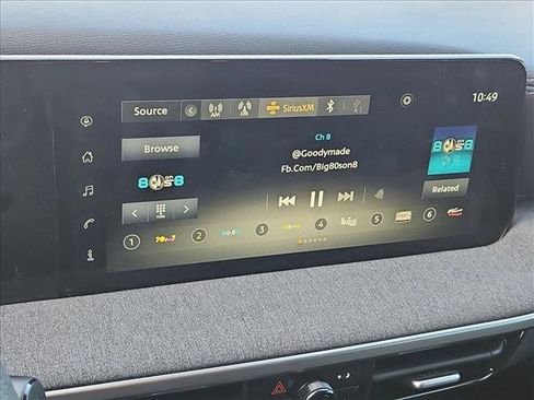 Used 2025 Nissan Kicks SV image 13