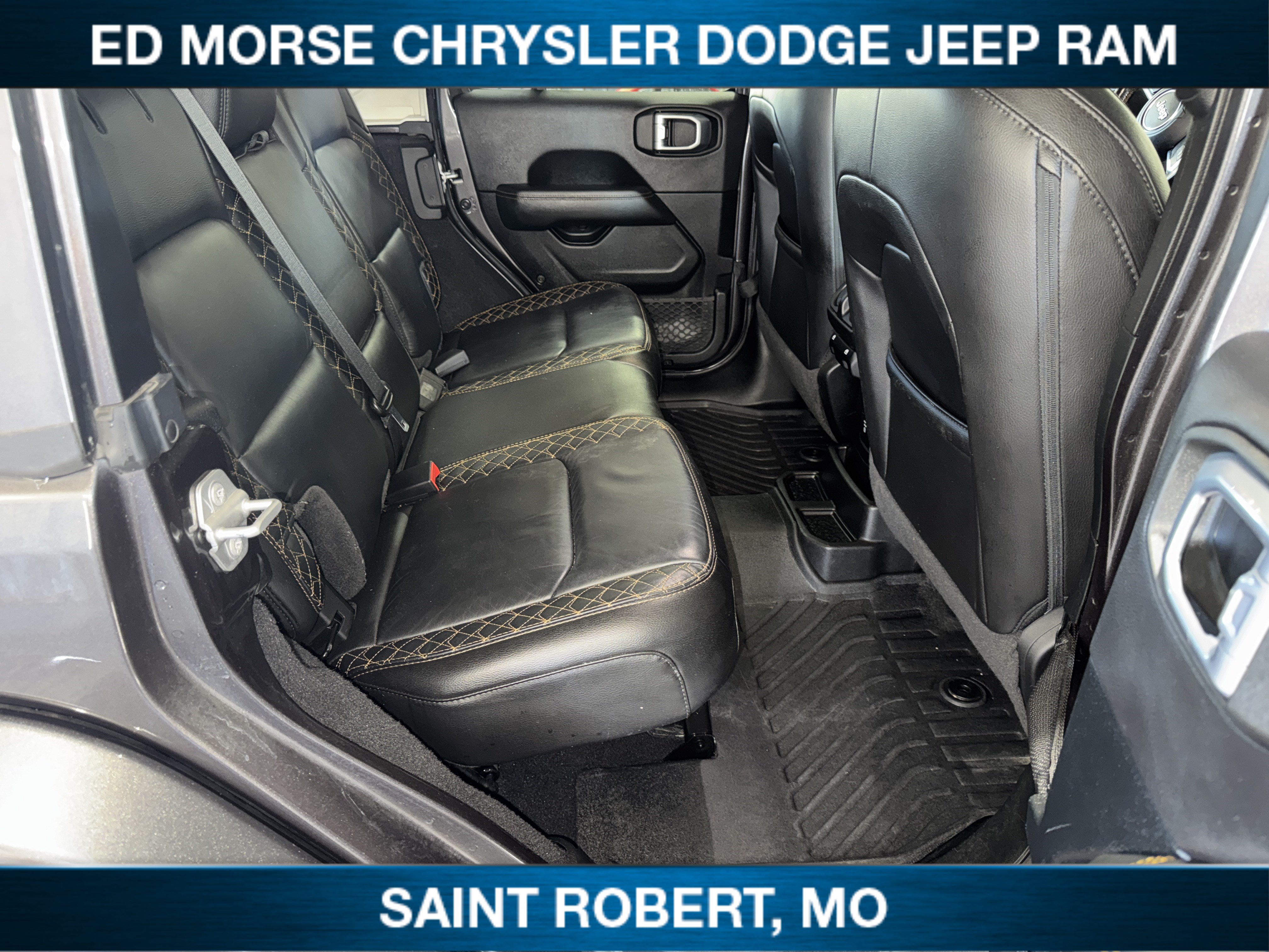 Used 2021 Jeep Wrangler Unlimited Sahara AWD/4WD image 27